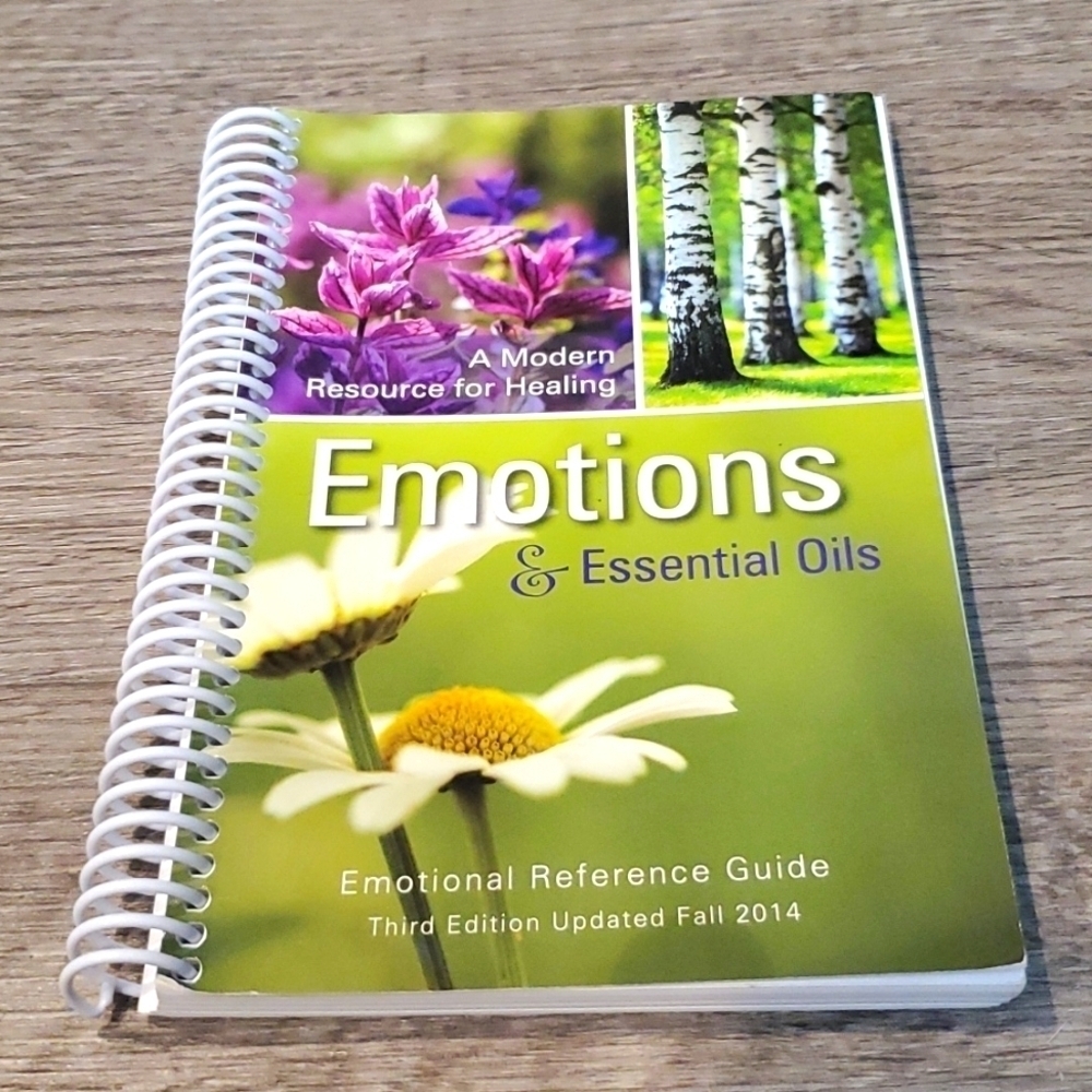 🦋 NWT EMOTIONS & ESSENTIAL OILS